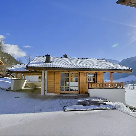 Дом отдыха Panoramic Glass Chalet With Sauna *
