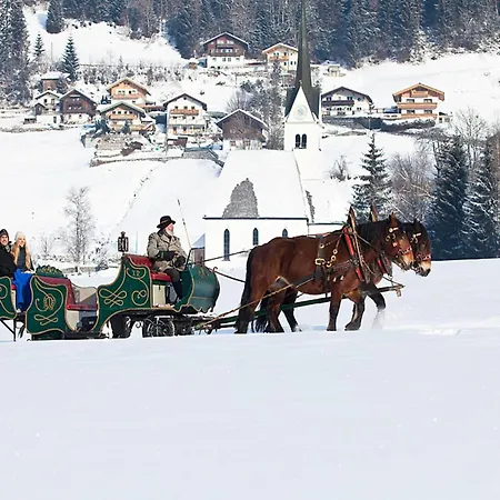 Dağ evi In Austria Near Lift & Sauna