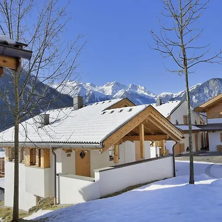 Дом отдыха Panoramic Glass Chalet With Sauna
