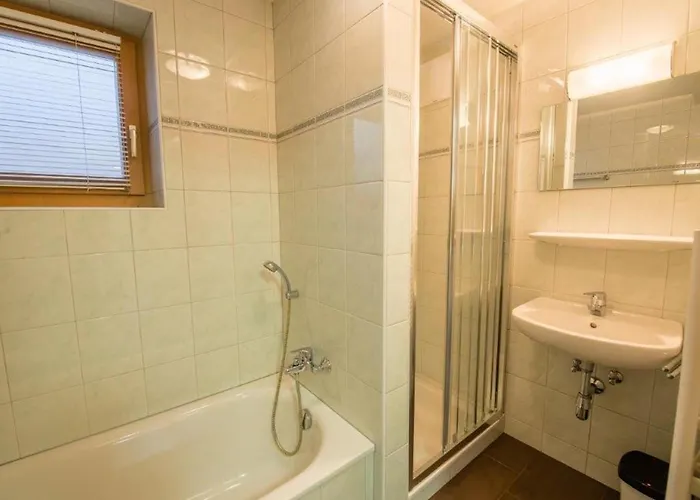 Chalet In Austria Near Lift & Sauna Wald im Pinzgau